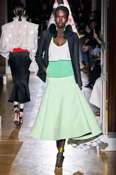 Look 7